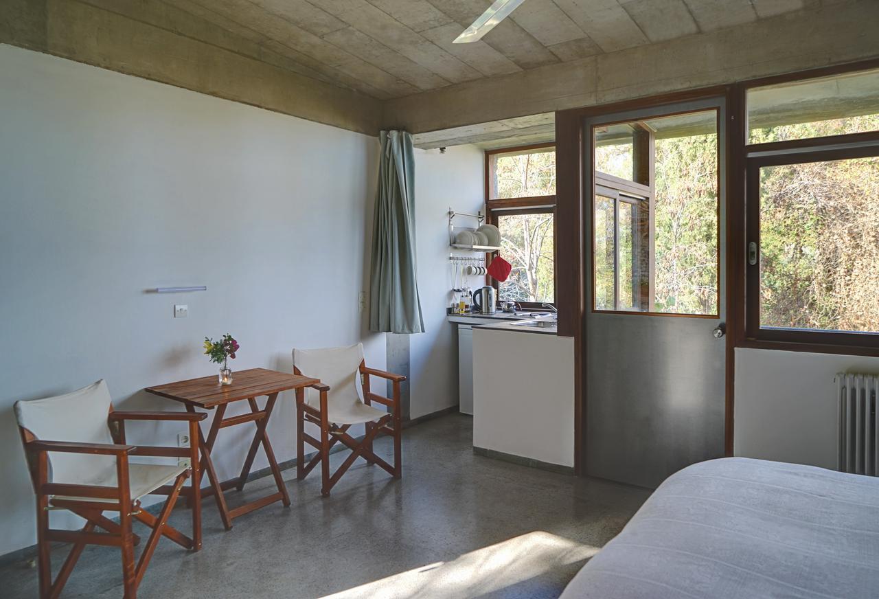 Studios Kyparissi & Spa Tirós Buitenkant foto